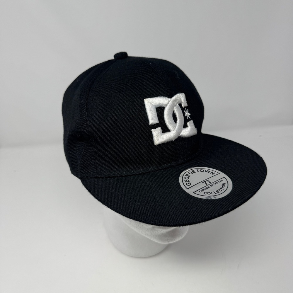 DC Shoes Georgetown Collection Fitted Hat Black White Size 7 3/8 Flat Brim Cap